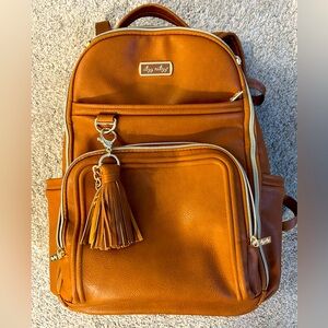 Itzy Ritzy Cognac Boss Plus